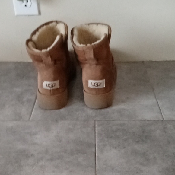 UGG boots saiz 7 women - Picture 4 of 6